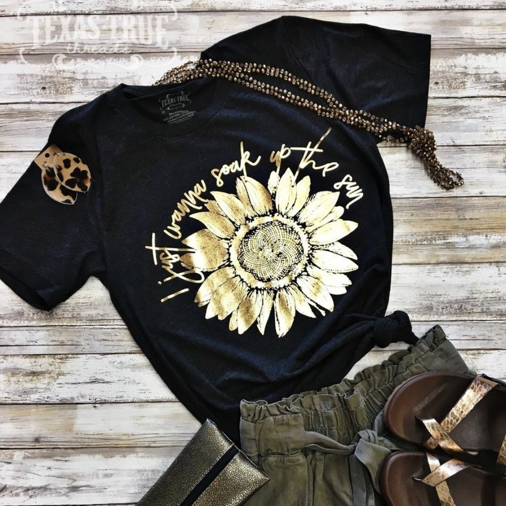 I Just Wanna Soak Up The Sun Tee
